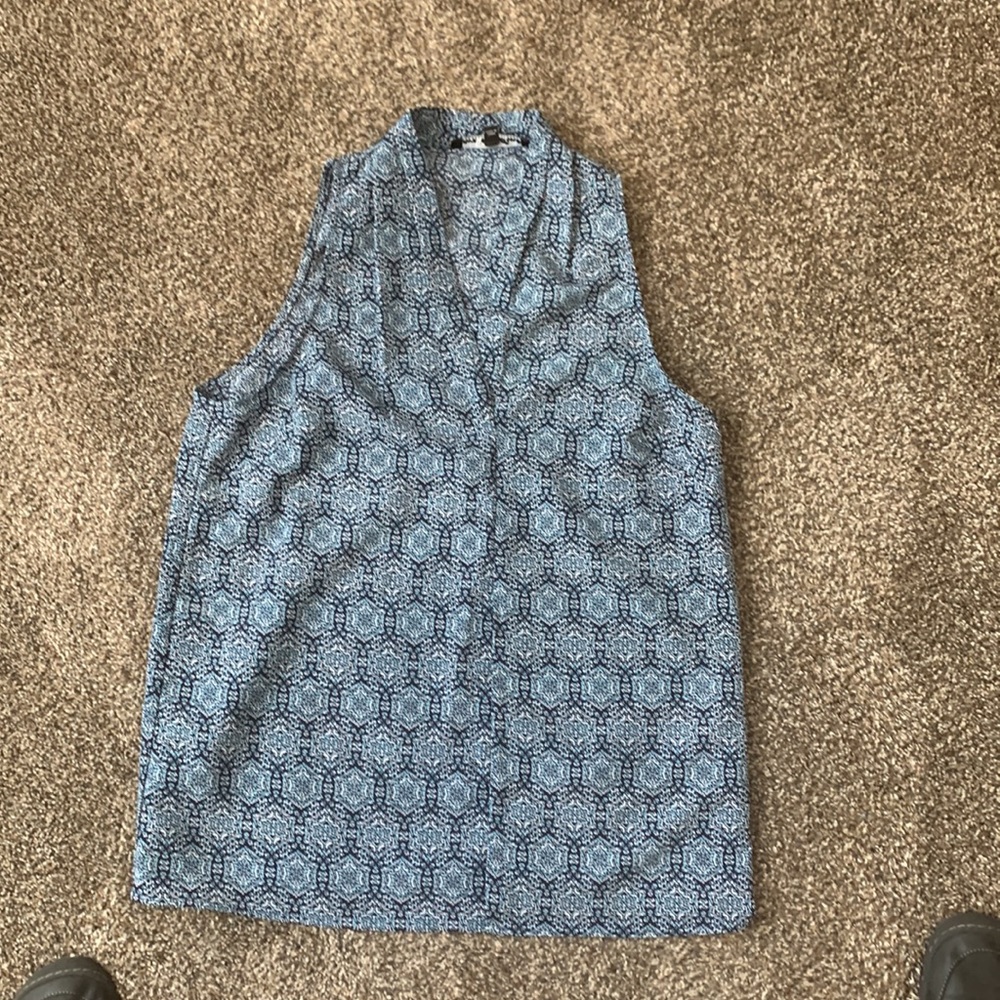 Sleeveless Ava Christine blouse size M